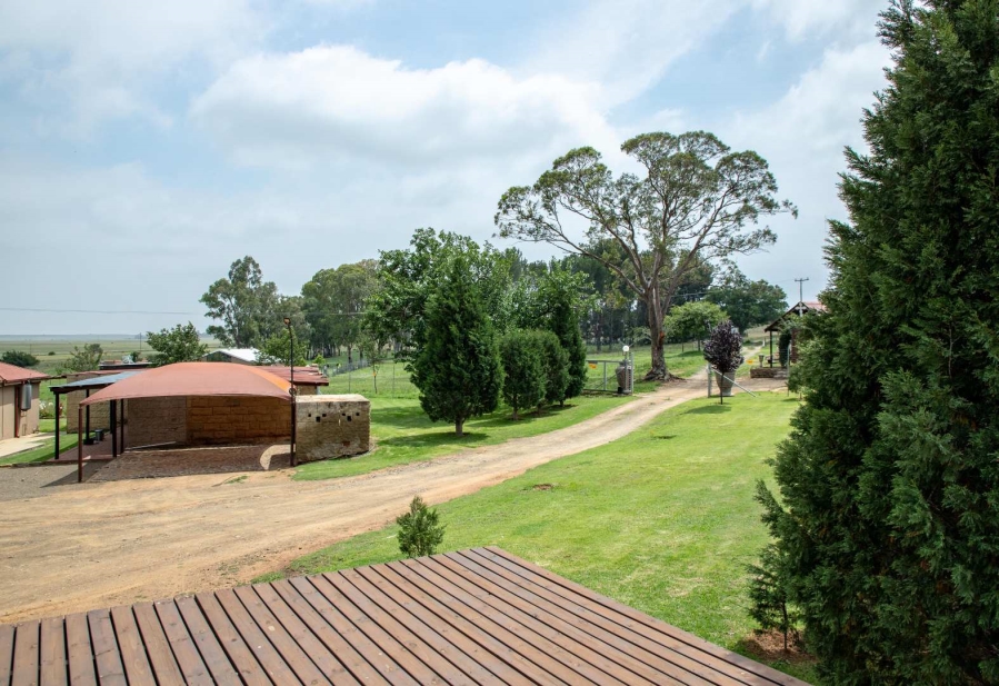 18 Bedroom Property for Sale in Heilbron Free State